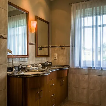 Meereswelle - Anno 1875 Hotel Heringsdorf